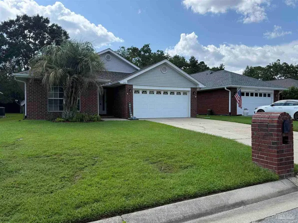 2521 Portobella Pl, Cantonment, FL 32533