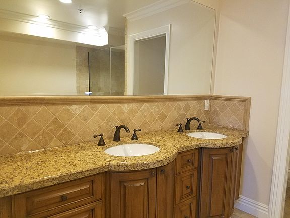 Dual Vanity sinks in the en suite master bath