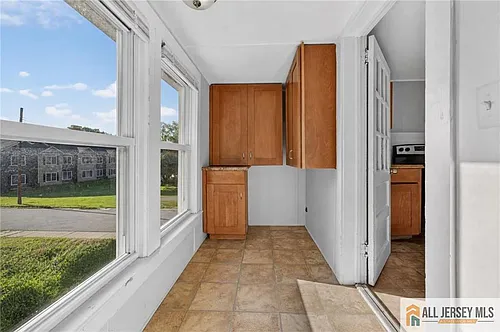 9 Hahn St Photo 1