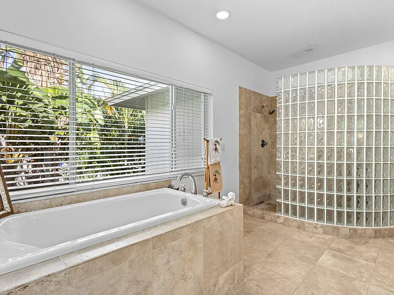 761 Emerald Harbor Dr — Photo 27
