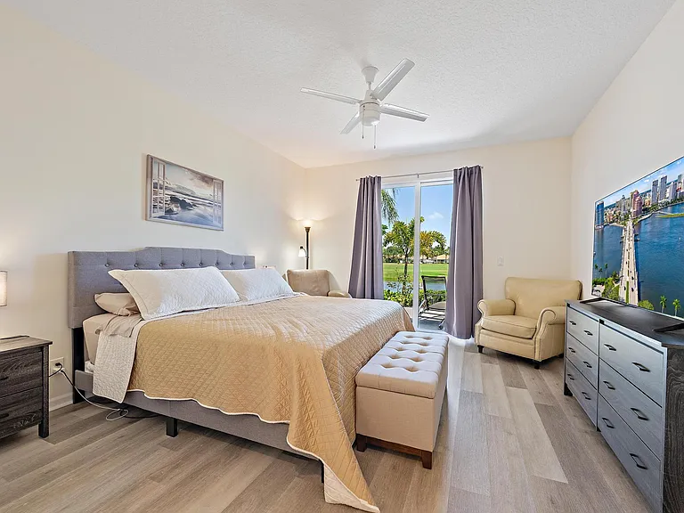 8232 Heritage Club Dr — Photo 15