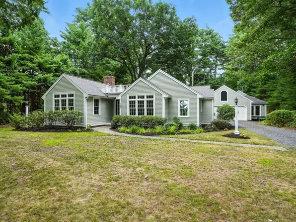 287 Tobey Garden St, Duxbury, MA 02332