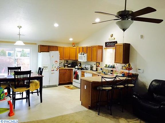 2nd image of 6303 Washougal Ln