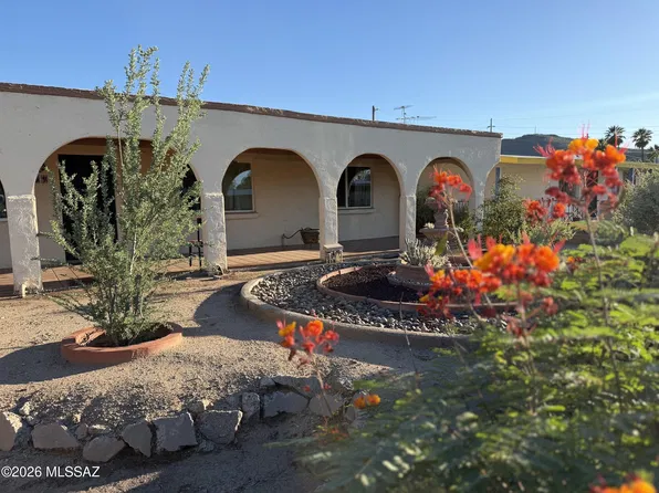 911 W Estrada St, Tucson, AZ 85745