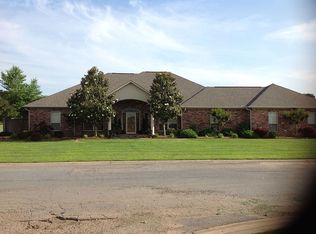 108 Cambridge Pl, England, AR 72046