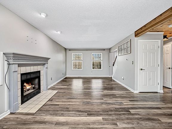 5th image of 340 Ashley Brook Dr