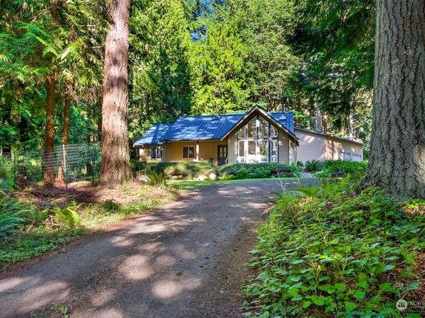 2694 W Shore Drive, Lummi Island, WA 98262