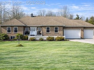 24290 Karr Rd, Belleville, MI 48111
