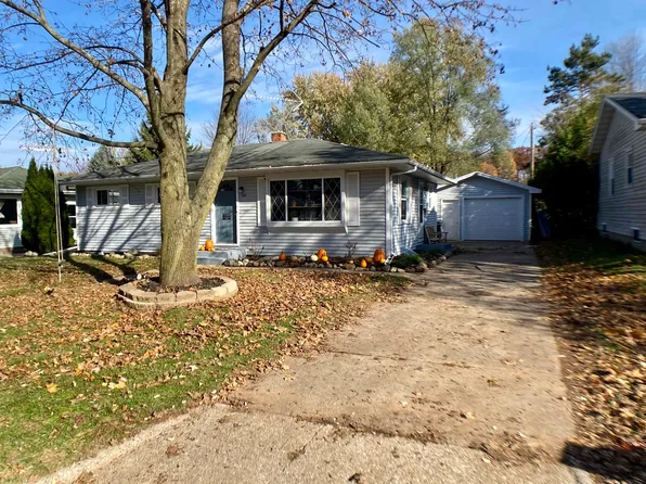 1122 S Cleveland St, Shawano, WI 54166