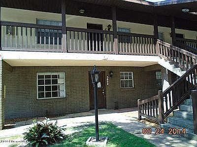 1st image of 3060 Sir Hamilton Cir #4