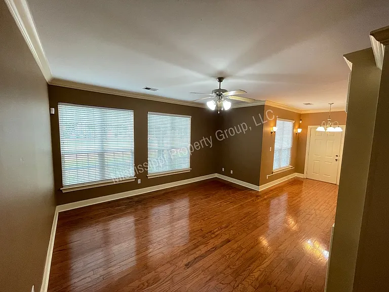 202 Private Road 3097 — Photo 3
