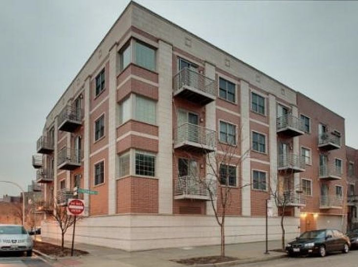 1st image of 4616 N Kenmore Ave APT 203