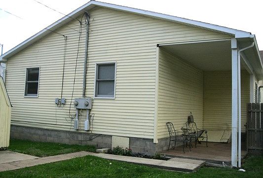 2nd image of 550 Poplar St