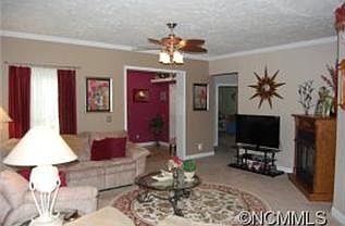 5th image of 68 Beechnut Dr