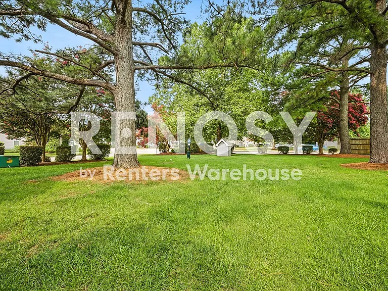 5310 Lake Victoria Arch — Photo 16