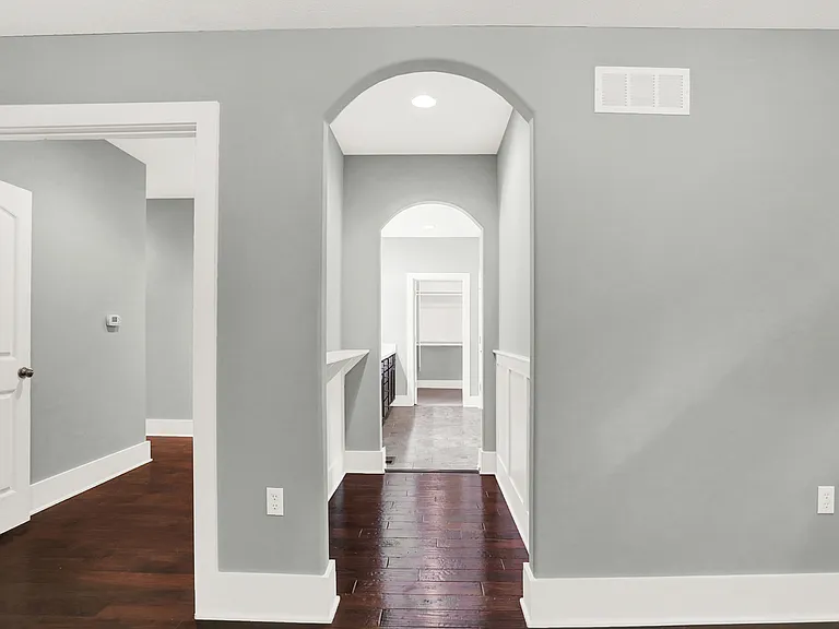 16893 Oak Manor Dr — Photo 30