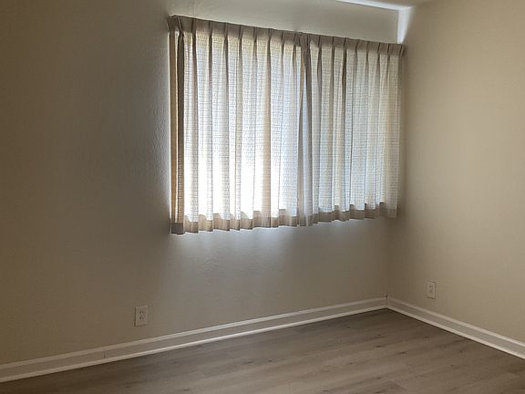 5th image of 2295 Latham St APT 5