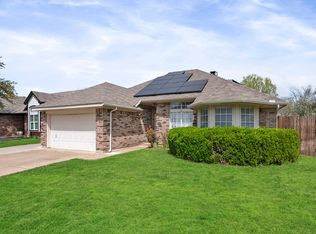 7008 Spring Creek Trl, Watauga, TX 76148