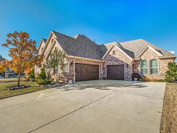 2nd image of 8621 Clara Dr