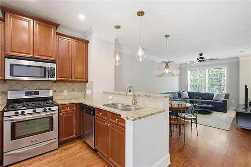 1237 Ashford Creek Park NE Photo 1