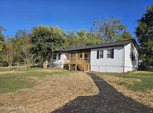 215 Jefferson Ave, Oak Ridge, TN 37830