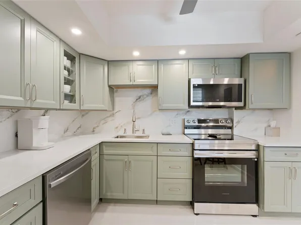 6100 S Falls Circle Drive #414, Lauderhill, FL 33319