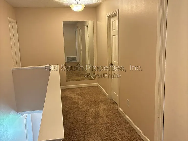 3111 Leesburg Sq — Photo 13