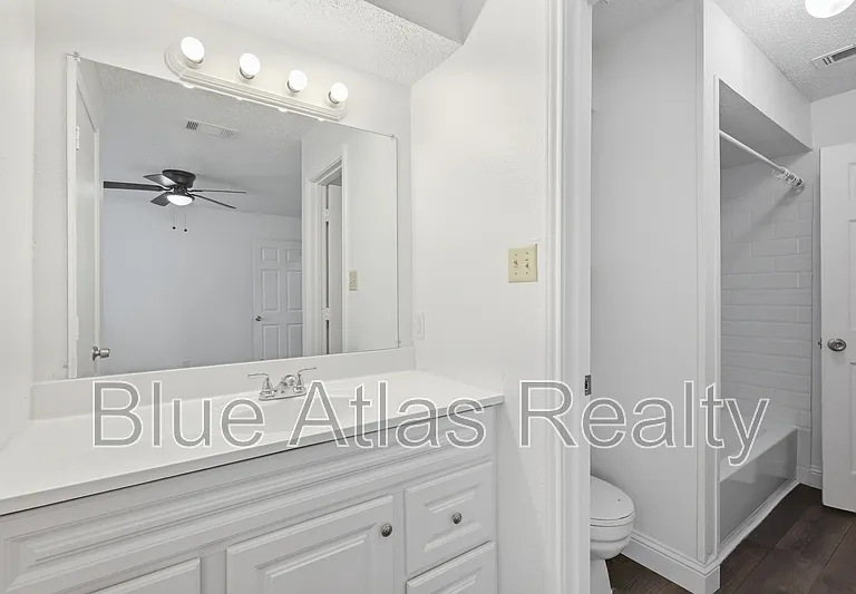 2713 Wimbledon Ct #C — Photo 19