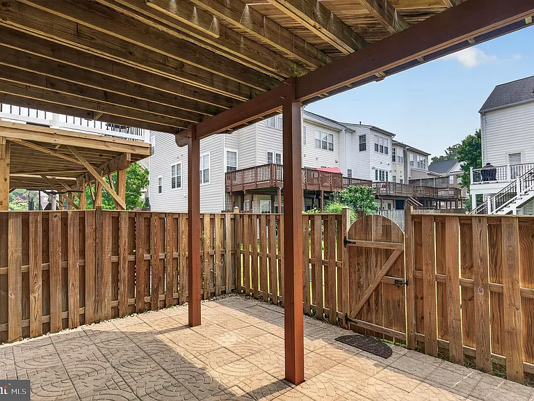 6805 Oregano Ln — Photo 49