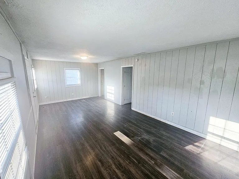 2844 - 2846 Dr Andrew J Brown Ave — Photo 6