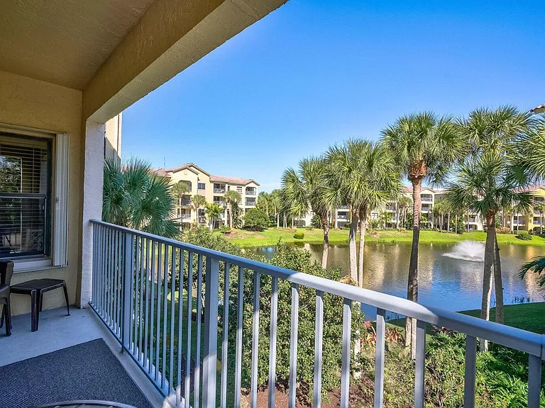 300 Uno Lago Dr #305 — Photo 4