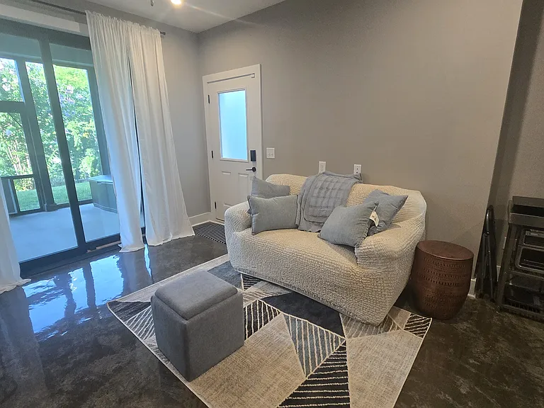 1113 Ozark St #B — Photo 7