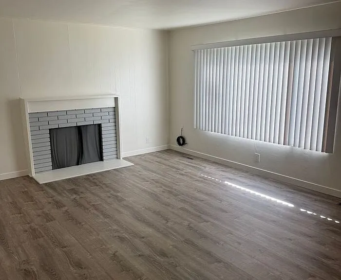 40352 Robin St — Photo 3