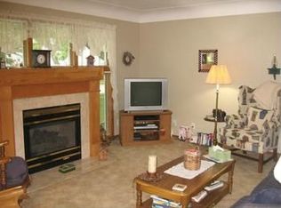 42 E Sharlear Dr, Essexville, MI