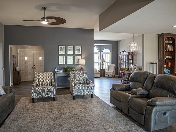 4th image of 21438 N Palm Desert Dr