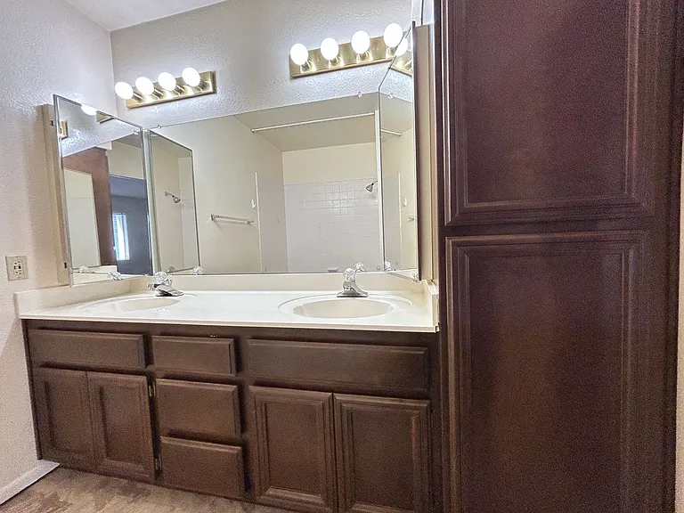 1032 E Villa Maria Dr — Photo 13