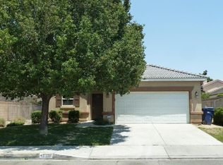 43920 Glenraven Rd, Lancaster, CA 93535