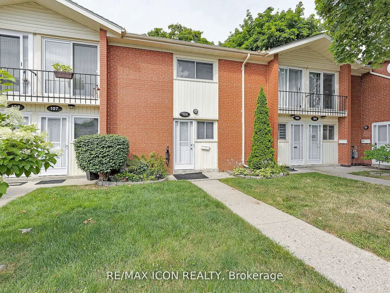 2 bed, $1,650 — Photo 2