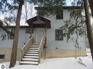 1957 Warren Rd, Beulah, MI 49617