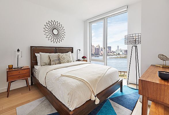 1st image of 10 Halletts Pt APT 302