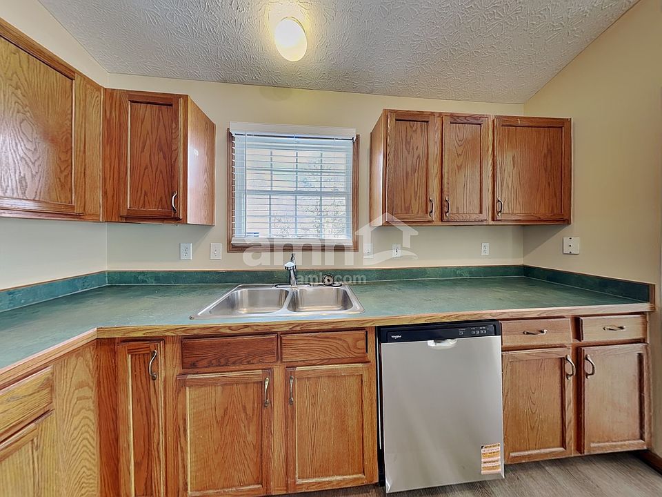 5760 Chase Run, Galloway, OH 43119 | Zillow