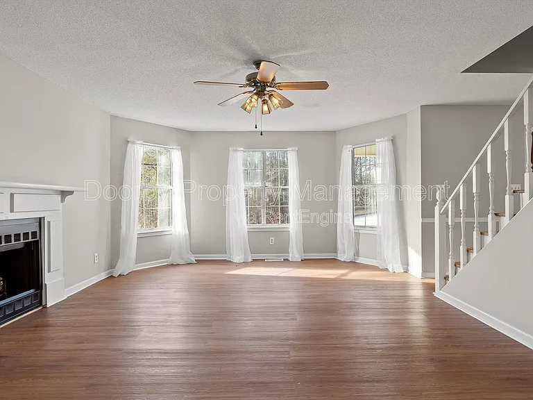 7701 Diamondhead Dr — Photo 18