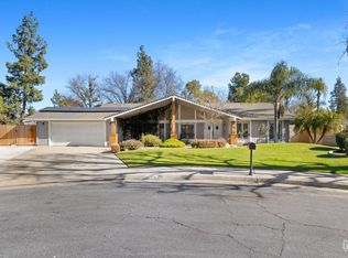 8004 Dos Rios Way, Bakersfield, CA 93309