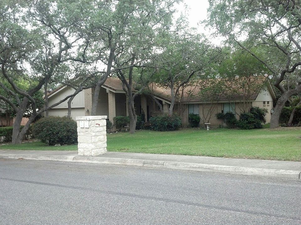 1st image of 1922 Encino Belle St