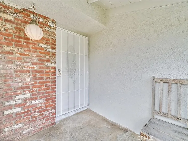 8801 Mays Ave — Photo 3