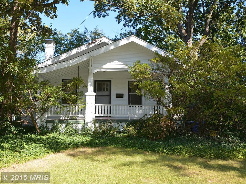 1st image of 2917 2nd St N