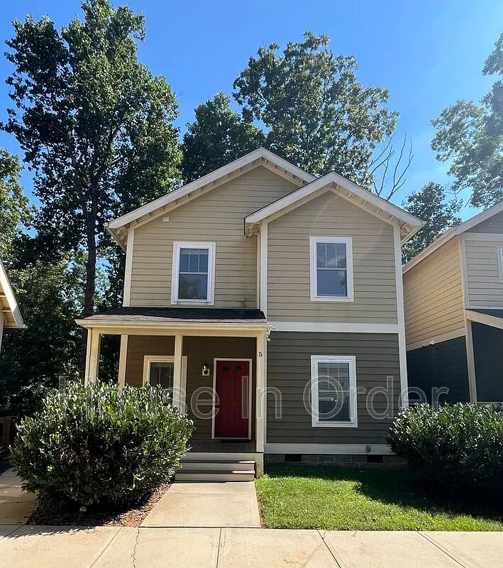 3 bed, 3.0 bath, $2,295 — Photo 1