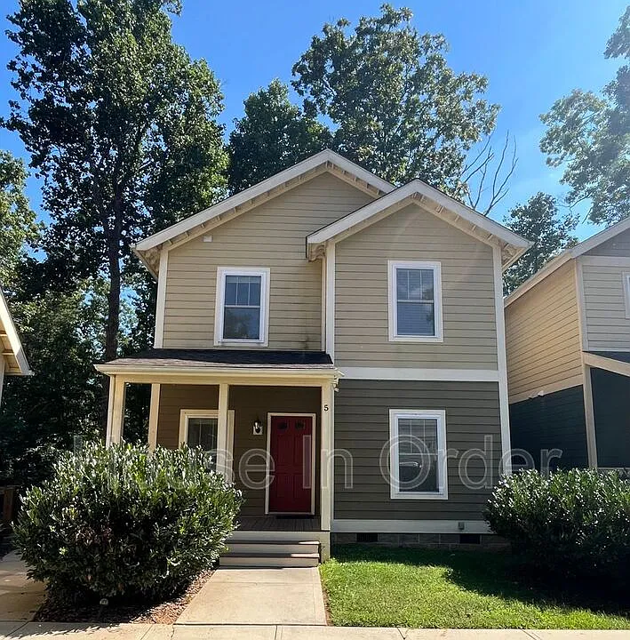 129 Aurora Dr #5