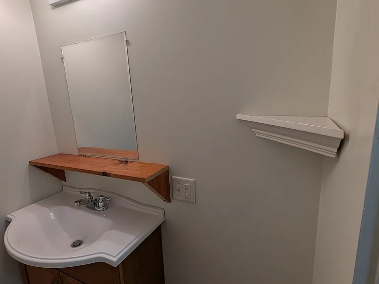 122 Brunswick Ave #4 — Photo 8
