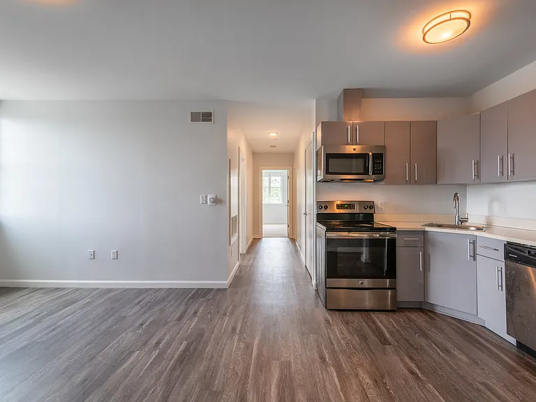 1505 Commonwealth Ave — Photo 25
